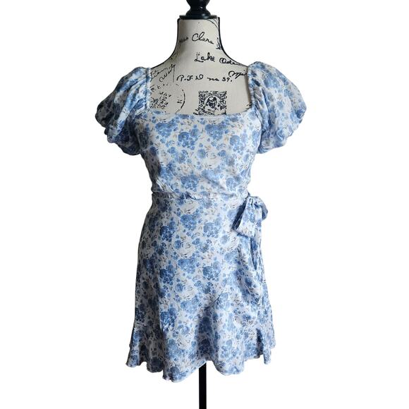 Trixxi Clothing Co Blue Floral Puff Sleeve Half Wrap Dress Sz S - Picture 1 of 10